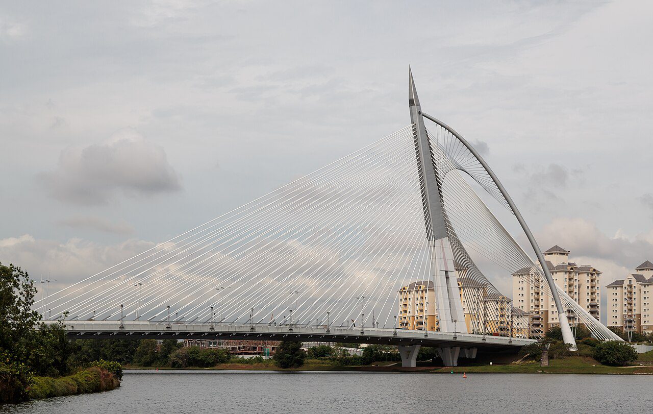 Seri Wawasan Bridge in Putrajaya symbolising the MM2H transition tiered system